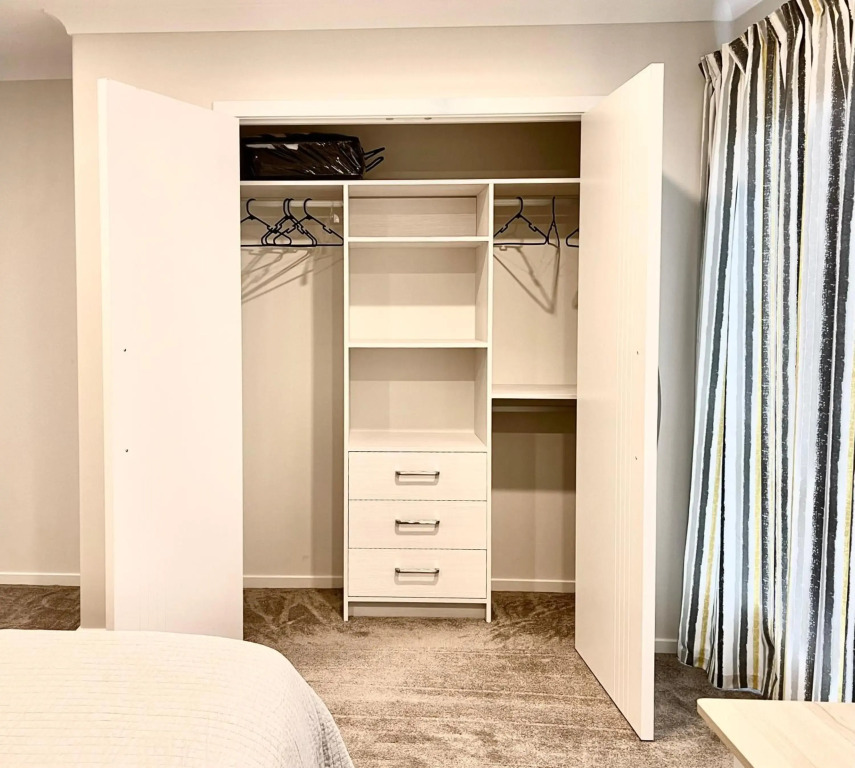 Flat Bush Private Ensuite - 3 Nights Special
