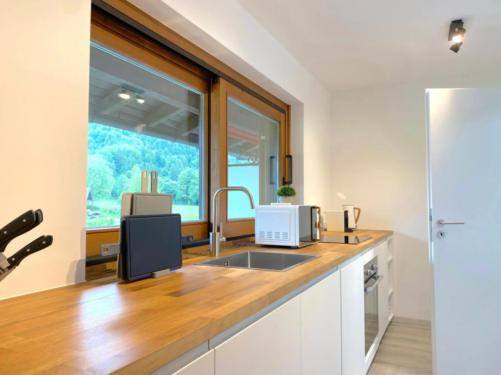Großzügige Ferienwohnung am Tegernsee mit Südbalkon und Wallbergblick