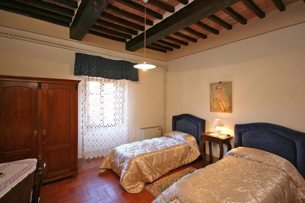 Villa Capolona by PosarelliVillas