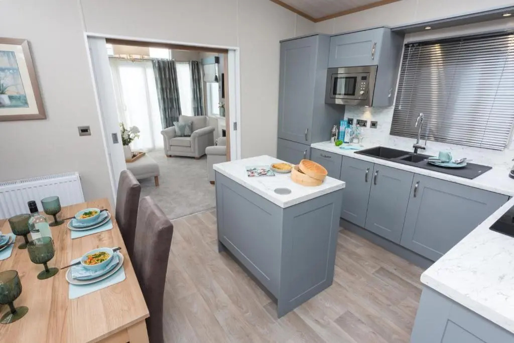 4 Berth Luxury Mini Lodge