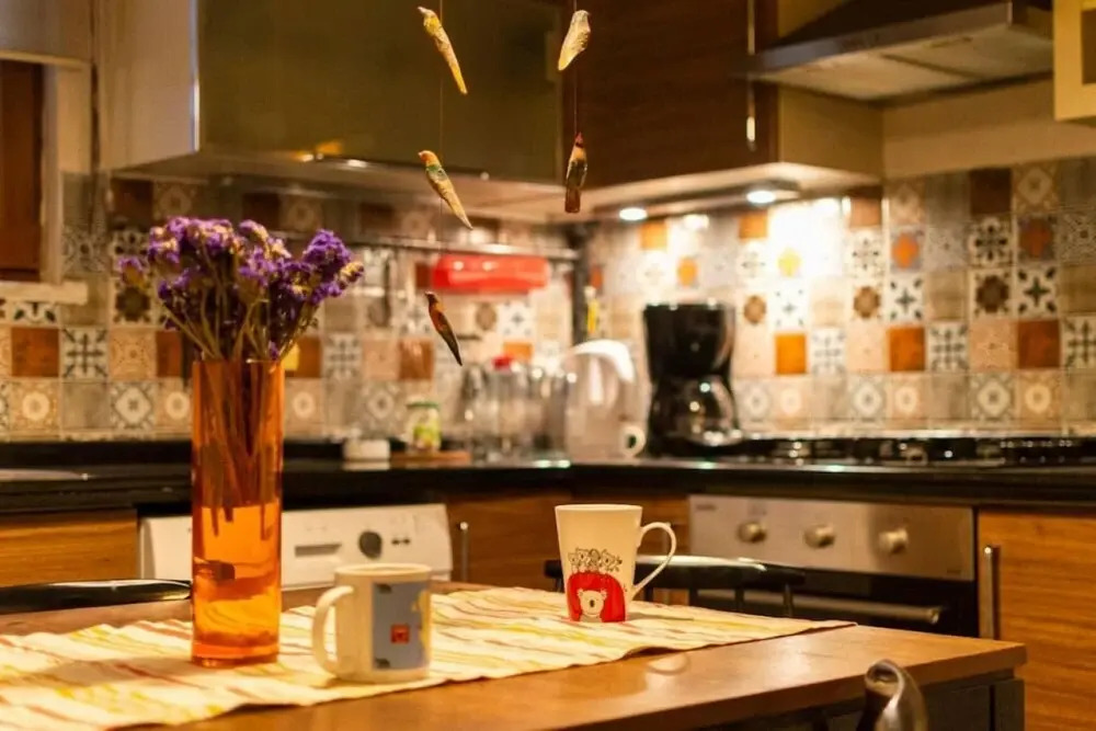 Stylish Home With a Book Collection Near Taksim