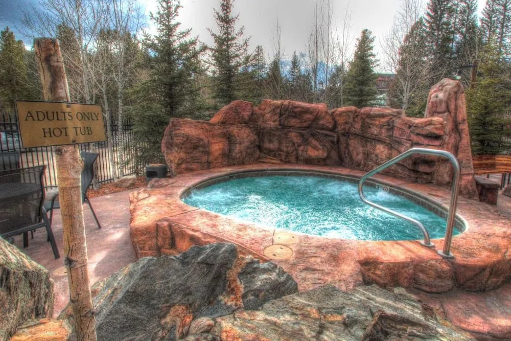 8912 The Springs 3 Bedroom Condo by RedAwning
