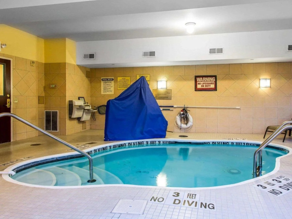 Comfort Inn East Windsor - Springfield