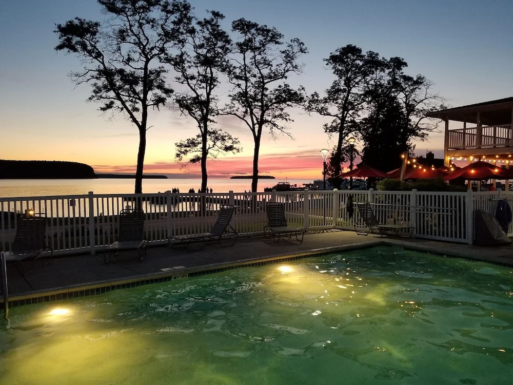 Edgewater Resort