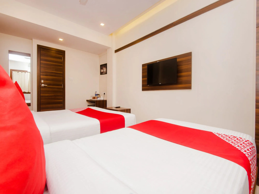 OYO 14984 Hotel Mumbai International