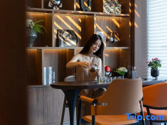 FUNGEE Hotel