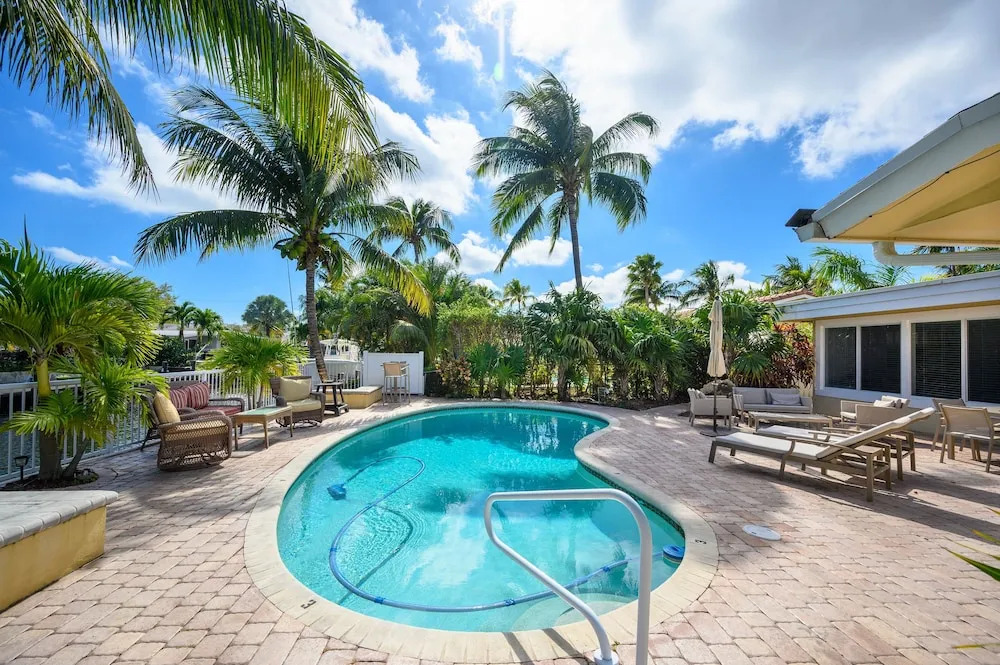 Gorgeous Canal W/ Private Pool & Dock 3 Bedroom Home