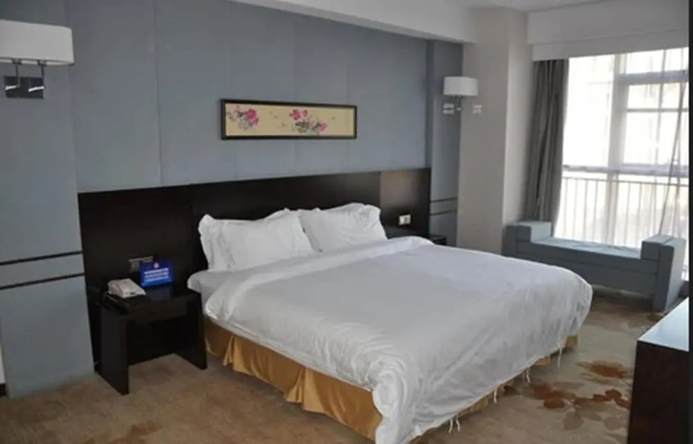 Joyful Rose International Hotel