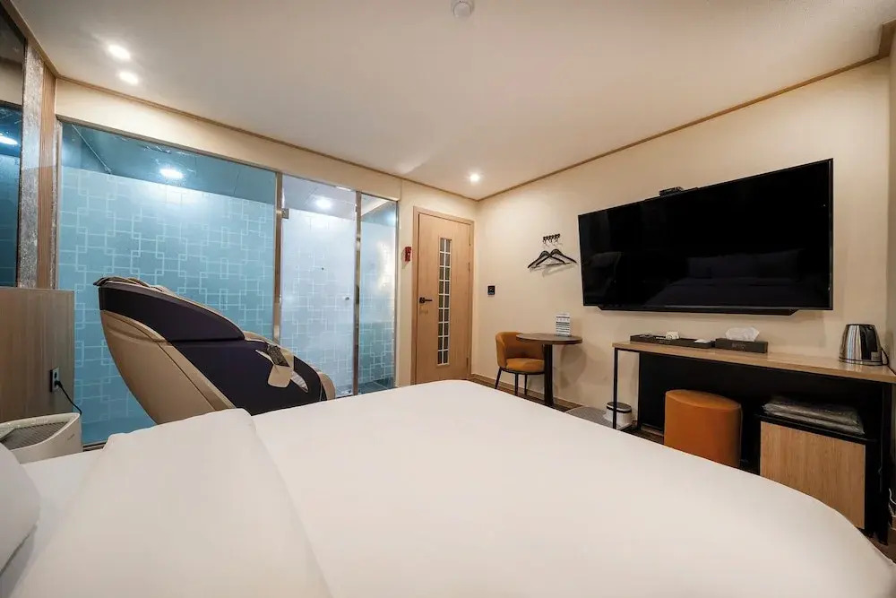 Heoandjang Hanok Hotel