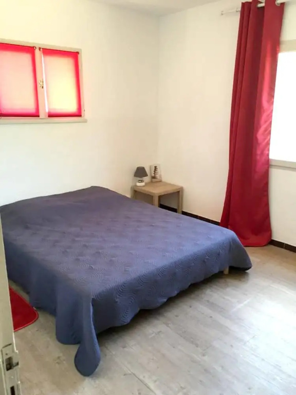 House With 4 Bedrooms in Lecci, With Wonderful Mountain View, Enclosed Garden and Wifi - 2 km From the Beach