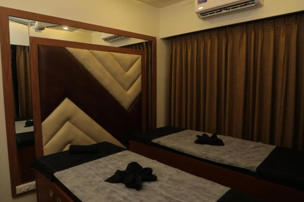 Skysuites By Monarch, Sanpada, Vashi - Navi Mumbai