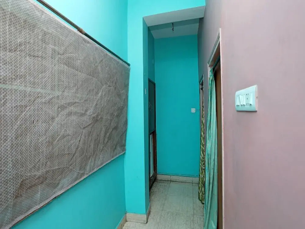 OYO 16600 Ken Guest House 2