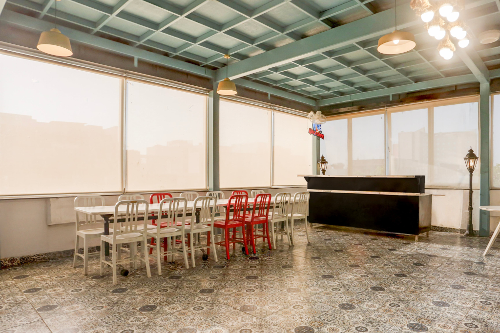 Super Townhouse Sushant Lok Phase 1 Formerly Hotel Neven