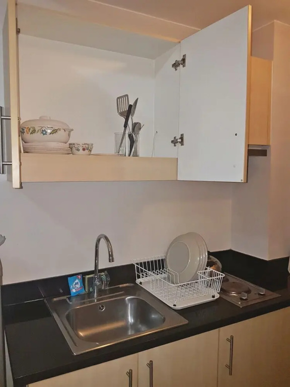 High-Tech Studio at Grass Residences -2 persons only, Quezon City