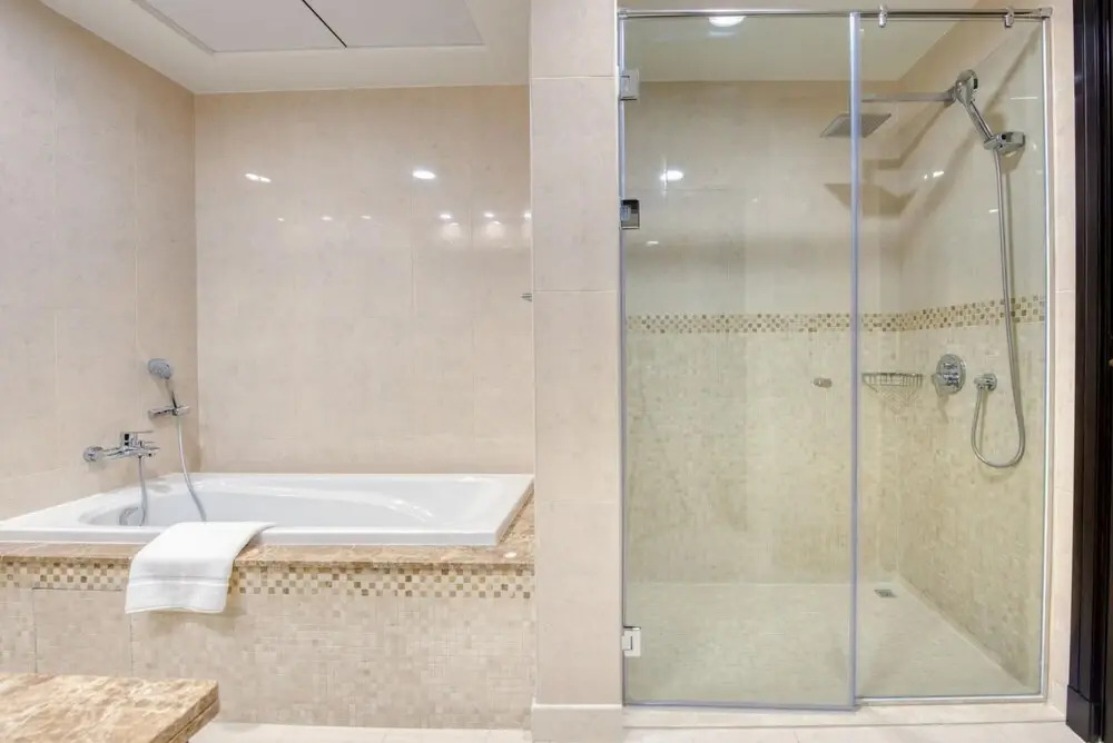 Luxury Palm Property w Beach Sea View