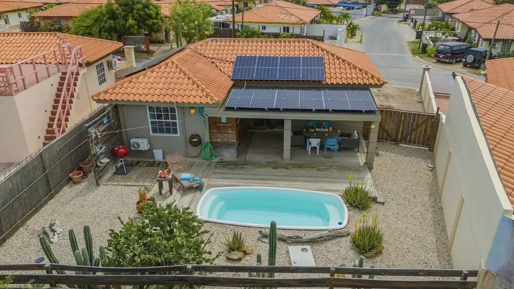 Quiet Cozy Central 2br1ba w Private Pool BBQ