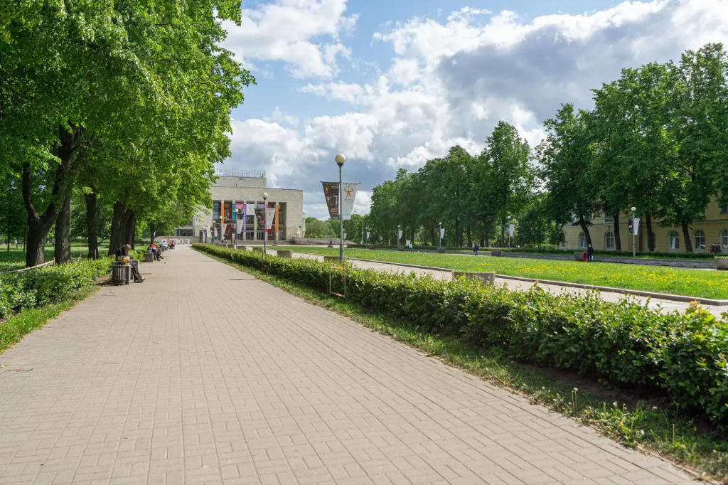 Point U Piter (Поинт Ю Питер) на улице Звенигородская