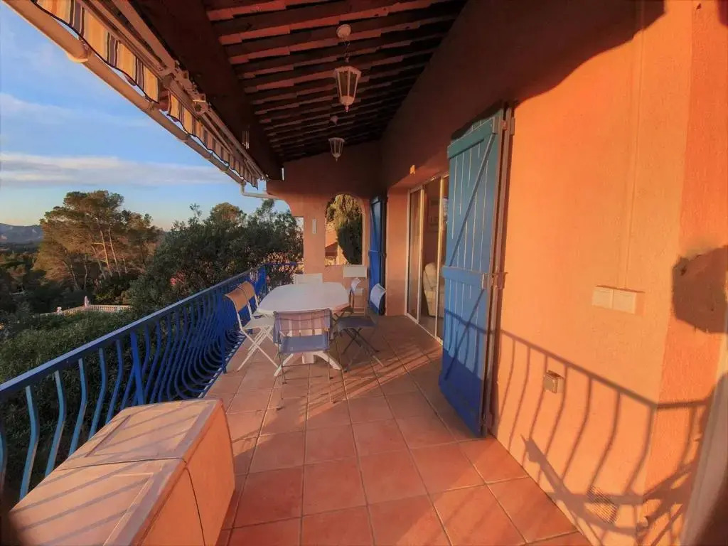 Villa climatisée Roquebrune 5 pièces, 8 couchages, piscine privée, proche plage - FR-1-226-429