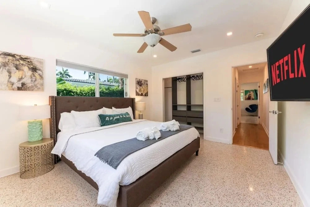 593 Secluded Villa 3 Bedrooms Heated Pool