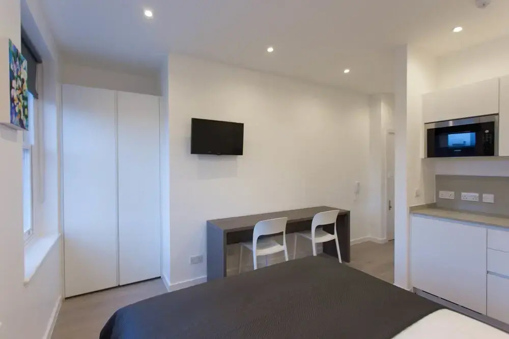 North West 6 Apartments