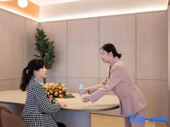 HanTing Hotel (Fuxin Zhangwu Zhonghua Road)