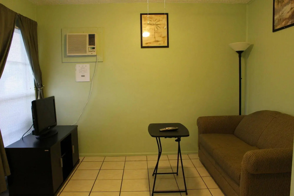Sunshine Inn & Suites Venice, Florida