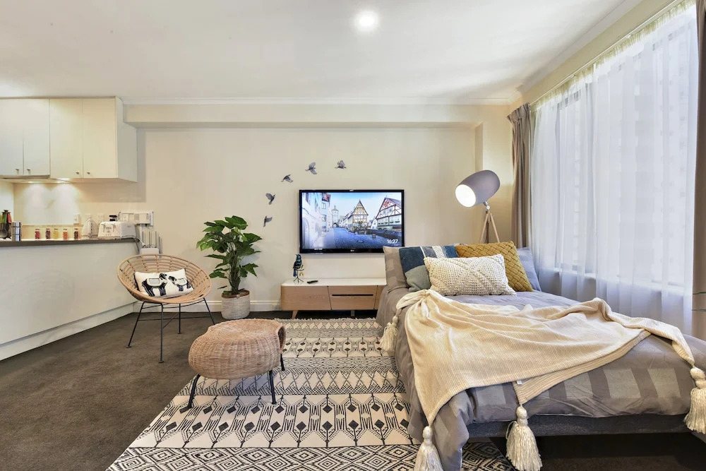 Spacious Apartment in Auckland Central