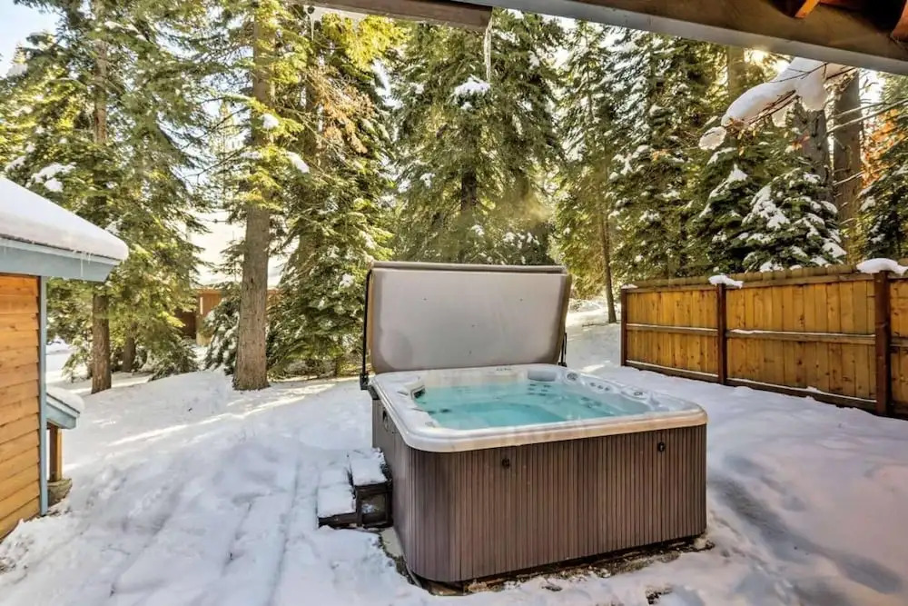 Large Home in Central Truckee With Private Hot Tub