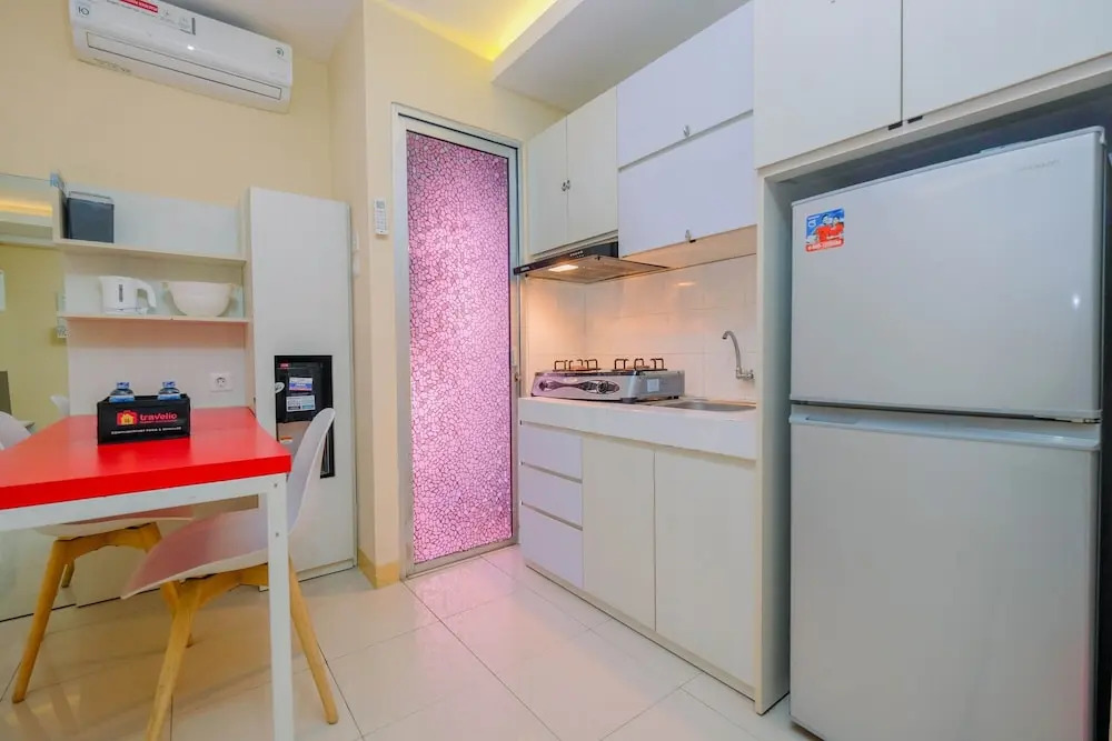Big and Cozy 3BR Apartment Green Palace Kalibata