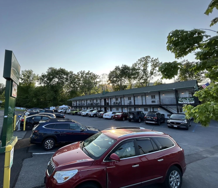 Lake View Inn
