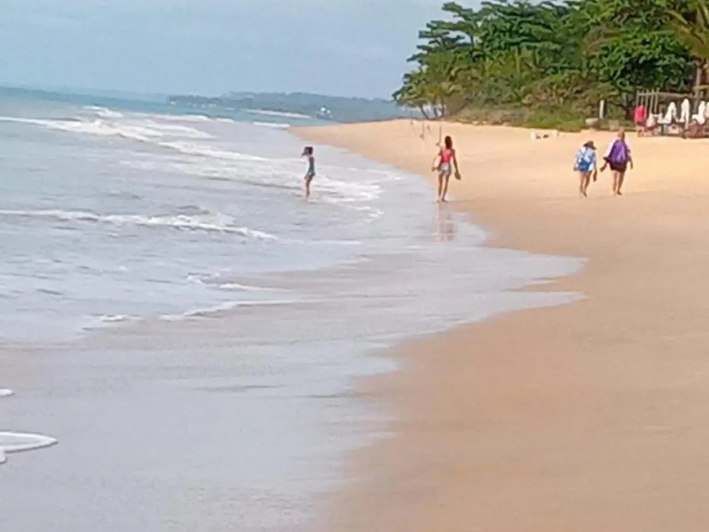 APARTAMENTO 3 quartos no Taperapuan Duplex 450 mt da praia