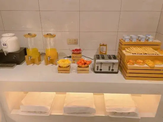 ZheTing Hotel (Jingzhou Jianghan Road No.1 People's Hospital)