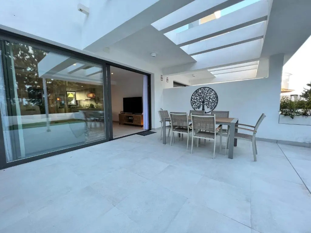 New 3 bed townhouse Estepona beachside