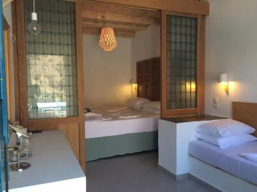 Porto Loutro II