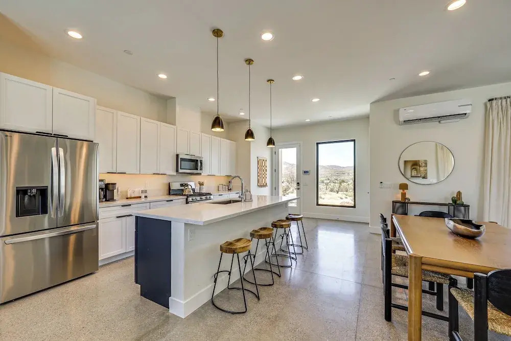 ~ 10 Mi to Joshua Tree: Luxe Yucca Valley Home