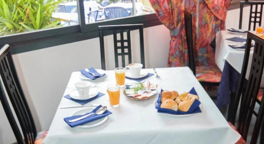 Hotel Raphael