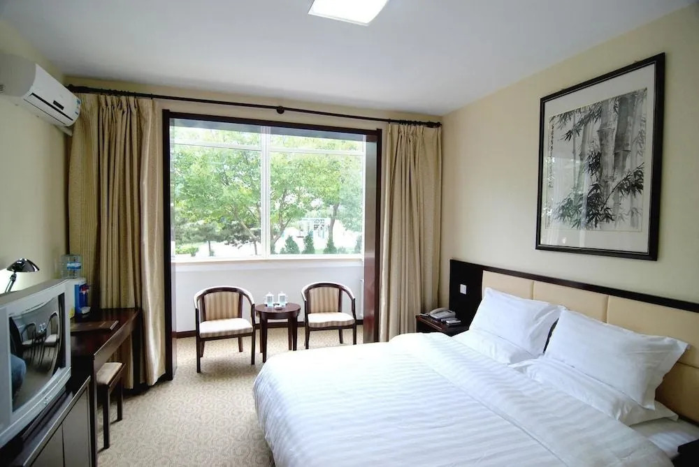 Yantai Hong Teng Hotel