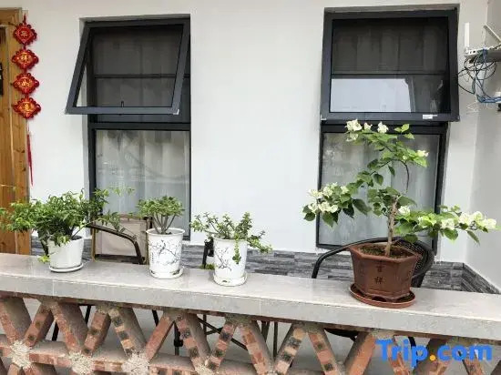 Beihai Longmai Yaju Homestay (Guantouling Zixiawan Tourist Scenic Area)