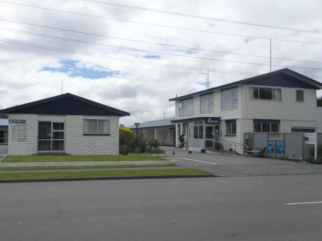 Aden Motel