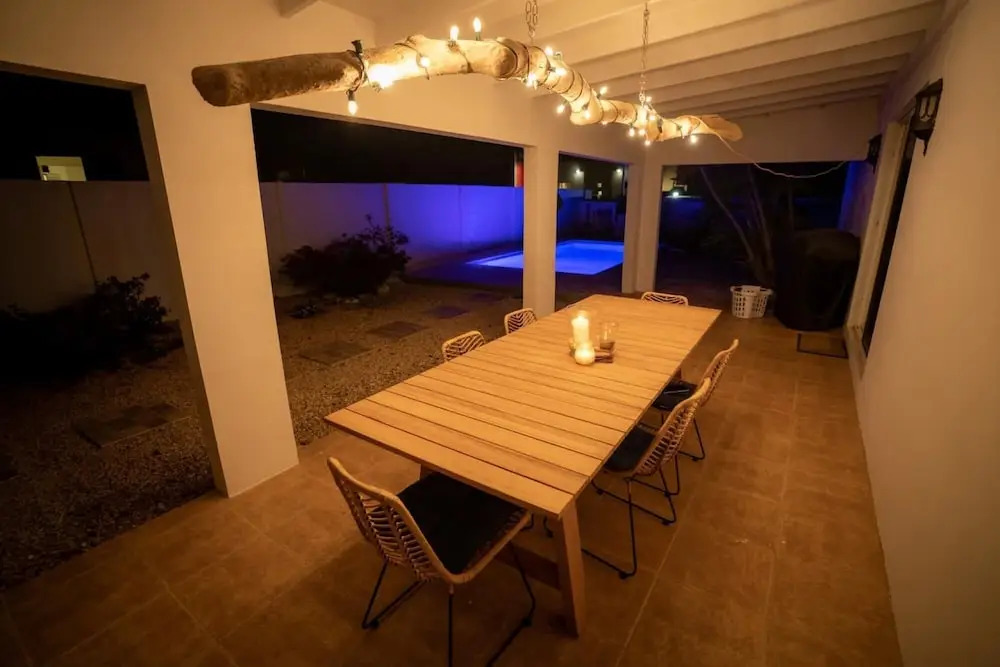 Remodeled Villa w 3BR Private Pool Esmeralda
