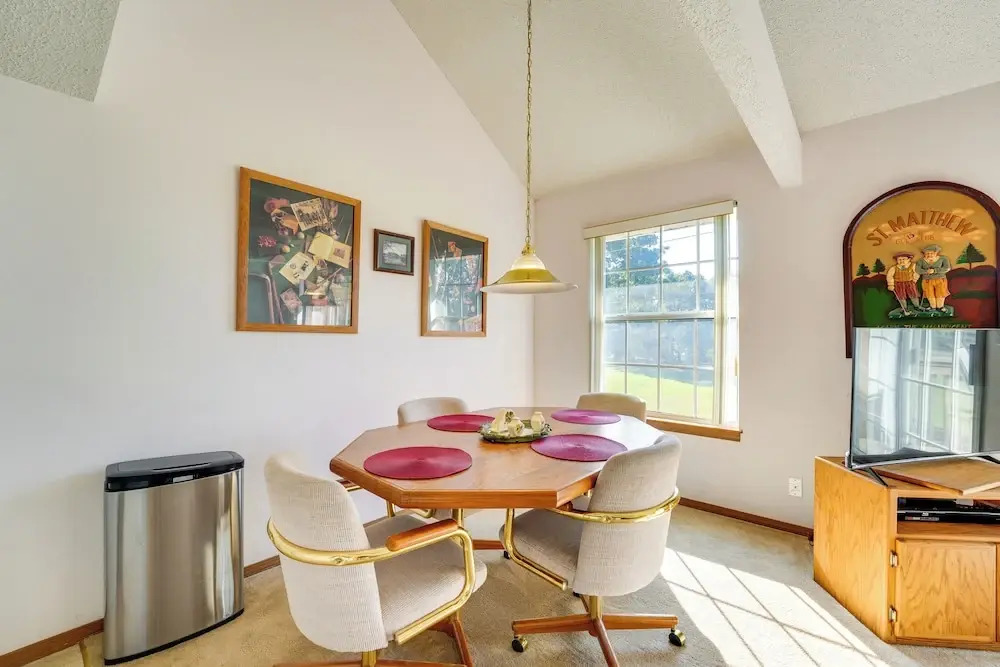 3 Mi to Branson Strip: Condo w/ Golf Course View!