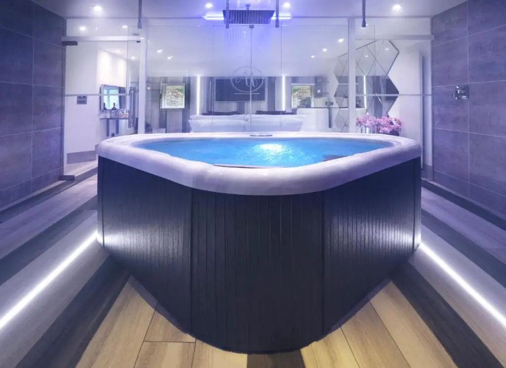 Aphrodites Group - Luxury Hot Tub Suites in Central Lake District