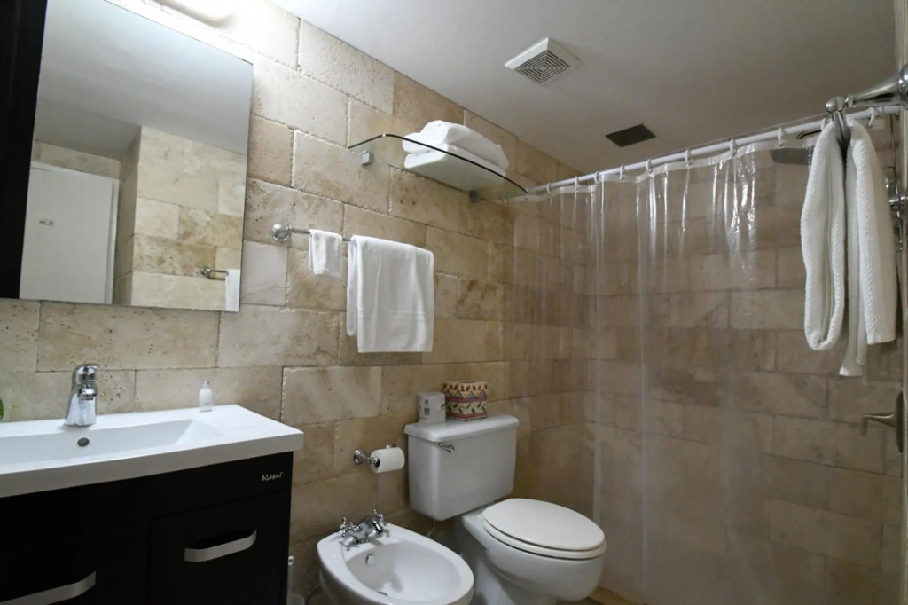 Spectacular Home Away from Home, Fully Equipped (BV308)