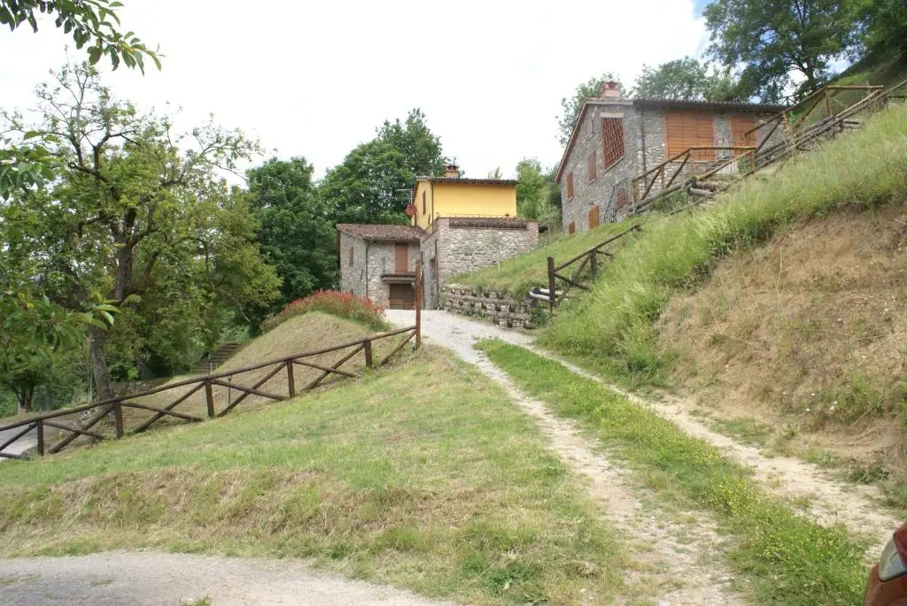 Tramonto Casa Barga Toscana ristrutturata 2021