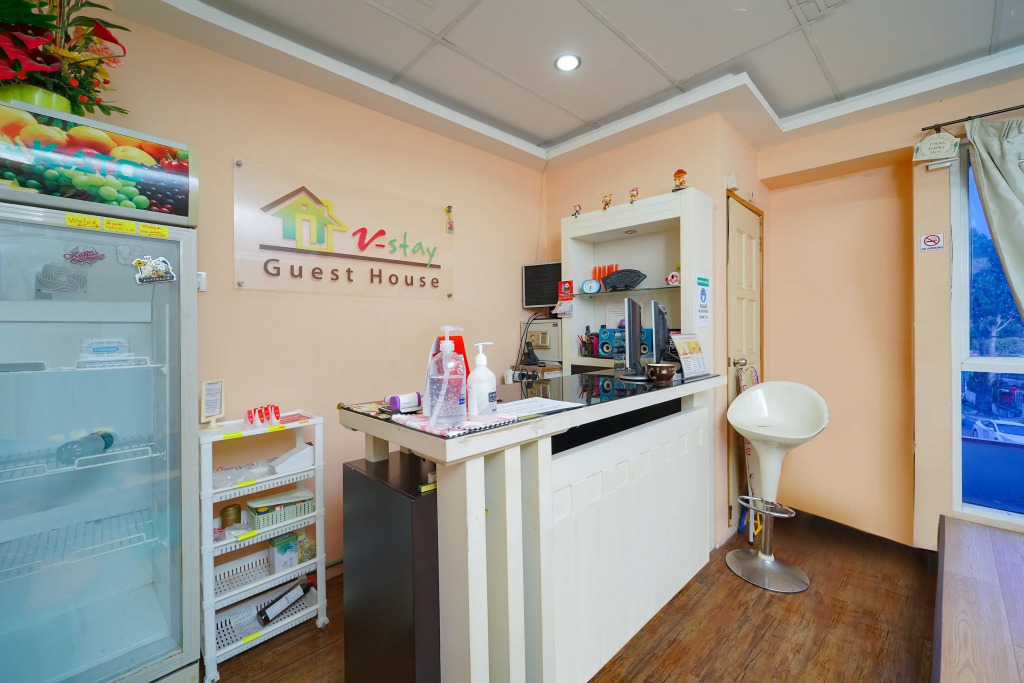Hotel O V Stay Guesthouse