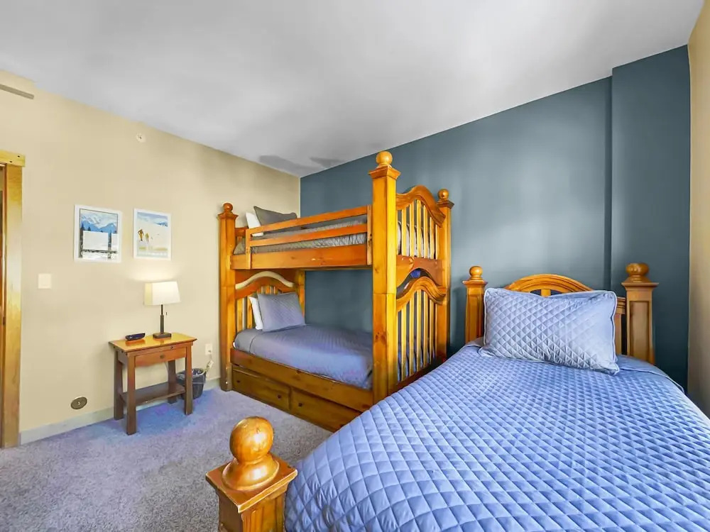 Luxury Remodeled Passage Point Condo - Short Walk to Lifts - Incredible View - PP403 by Redawning