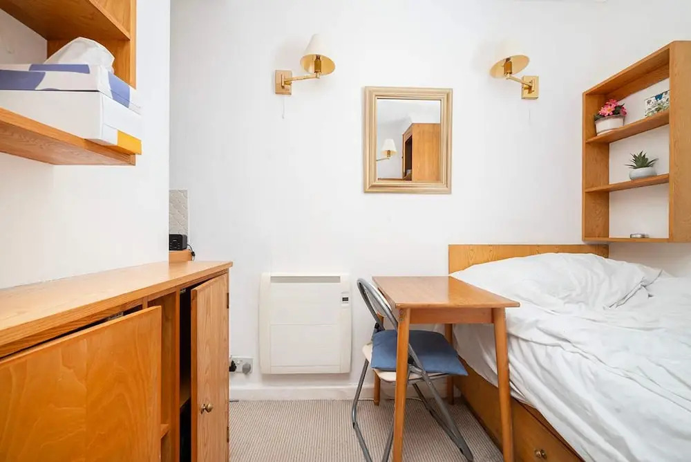 Compact Studio in Vibrant Pimlico