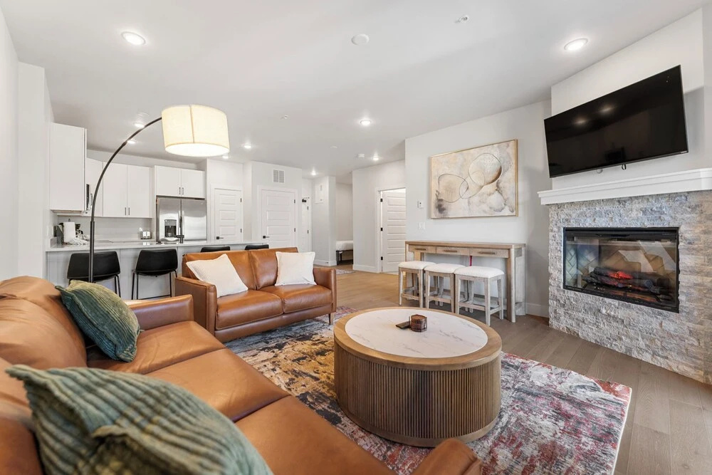 Brightwood #203, Building 2