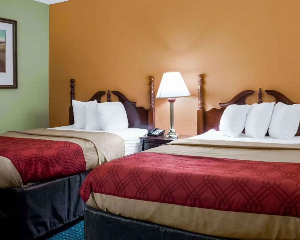 Econo Lodge Canton I-55