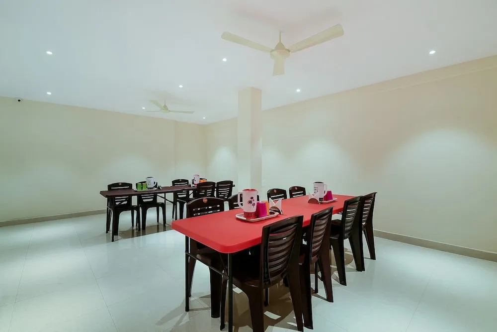 FabHotel Siddarth Grand